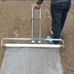 비닐피복기 반사필름 피복 텃밭 밭농사 과수원 멀칭기 농업 0.6m - 0.9m 조절