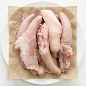 국내산 한돈 돼지꼬리 2kg 4kg 돼지고기 꼬리족발 특수부위 부산물 (냉동)