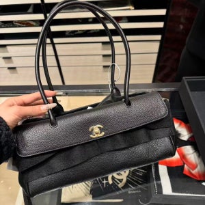 럭셔리백/면세 샤넬 여성 가방 CHANEL 클래식 캐비어백 스몰 쇼퍼백 AS6288-B24248-94305