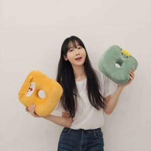 독서쿠션 팔베개 등받이 허리받침 자세교정 장시간편안 게이밍 뜨개질 침대 소파겸용 휴식쿠션