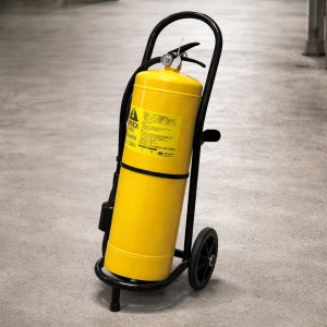 리튬 이온 배터리 13.6L +이동식휠 / 소화기 전기화재용 전기 차 화재전용 소화기 세트