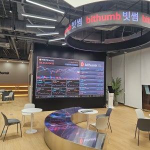 엘이디 스크린 샤이니지 200인치P1.86 4480X2400 은행 금융기관