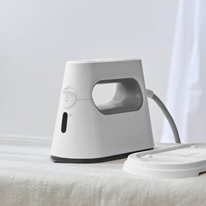 쿠쿠 고속예열 여행용 스팀다리미 CSI-E100W