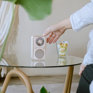 산진 SANGEAN WR-9 미니멀 탁상용 데스크테리어 인테리어 라디오