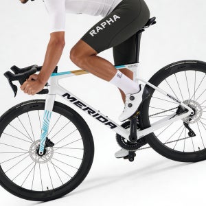 2025 메리다 스컬트라 6000 KR 105 Di2 24단 카본 로드 자전거 올라운드