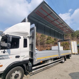 5톤 현대 메가트럭 윙바디 2017년식 길이8200mm