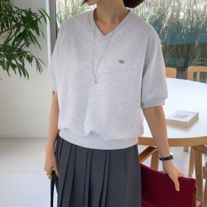 여성 나그랑 브이넥 반팔 맨투맨 오버핏 반팔 여름 데일리룩 출근룩 밴딩 세미 크롭 티