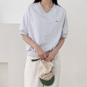 여성 나그랑 브이넥 반팔 맨투맨 오버핏 반팔 여름 데일리룩 출근룩 밴딩 세미 크롭 티