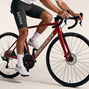 2025 메리다 스컬트라 4000 105 24단 카본 로드 자전거