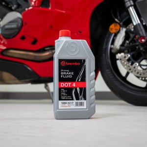 브렘보 브레이크액 오일 DOT4 1리터 Brembo Brake Fluid