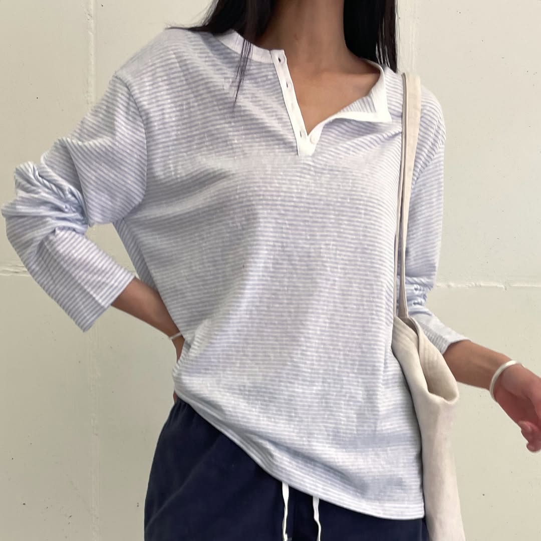 온리탑 페이 단가라 배색 넥라인 포인트 루즈핏 긴팔 티셔츠 네이비 화이트 비아
