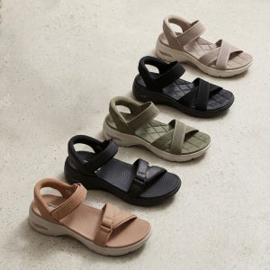 [스케쳐스] 여성 고워크 아치핏 2.0 샌들 (슬립인스)