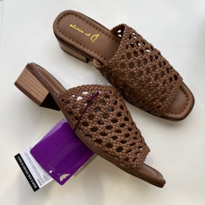 올리비아로렌 여성 뮬 샌들 슬리퍼 3.5센티 굽 vycys6y3321