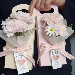어버이날 카네이션 꽃한송이 용돈박스 캐리어 스승의날