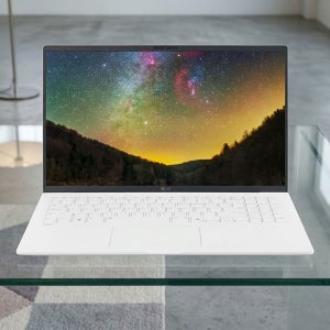 LG전자 인텔AI 그램15 U5-325 15Z90U-GS5DK 팬서레이크 DDR5 16GB Gen4 256GB 윈도우11홈 화이트 대학생 사무용 노트북