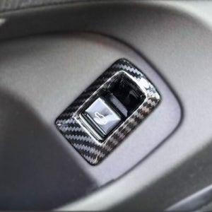 BMW 5시리즈 G60 트렁크 버튼 악세사리 카본 용품 몰딩