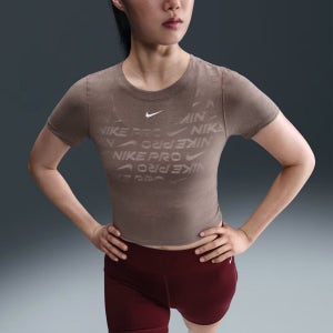 나이키 국내매장판 여성 프로 드라이 핏 반팔 크롭 자카드 탑 HJ2286-214