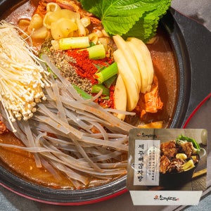 순대보감 제주뼈감자탕 2.4kg 넉넉한3인분/뼈해장국 해장국밀키트 캠핑요리 감자탕 술안주 여행밀키트