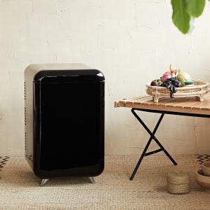 레트로 미니 냉장고 32L WC-32C 무소음 음료 다용도 블랙