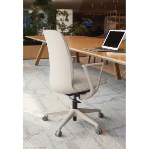 이토키 토르테 U 체어