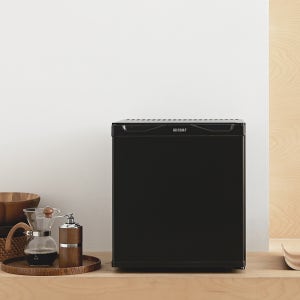 미니 냉장고 25L WC-25BW 무소음 음료 다용도 우측 열림(좌힌지), 블랙