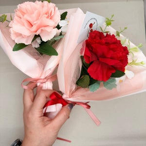 카네이션 조화 약13x23 한송이 미니 꽃다발 어버이날 스승의날 졸업 선생님 선물 가정의달 답례품