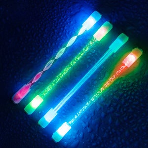 카르포스 LED 빛나는 스피닝펜 펜돌리기 전용 스틱 취미 연습 스트레스 해소