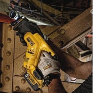 미요몰 디월트 충전 컷소 무선왕복톱 디월트무선톱