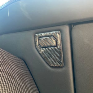 BMW 5시리즈 G60 i5 글로브박스 악세사리 카본 용품 몰딩