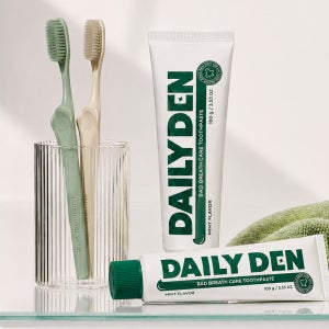 데일리덴 자이언트 날개칫솔 7개입 + 불소 구취케어 치약 100g 2개
