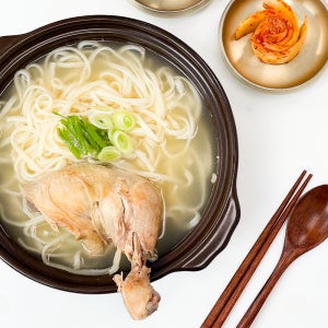 일월정 닭다리 칼국수 950g 대구 한식대가 삼계탕 밀키트