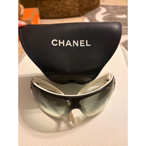 CHANEL 샤넬 Sporty Mask 선글라스