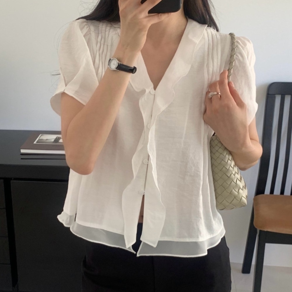썸띵엘스 모리 핀턱 프릴 쉬폰 반팔 블라우스(아이보리 블랙)