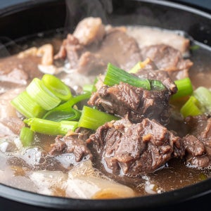 뼈없는 순살 갈비탕 보양식 진한 사골 왕갈비탕 밀키트 간편조리 국밥