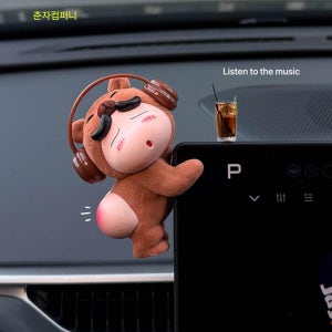 짱구 대시보드 장식 인형 자동차 미니 피규어 센터 콘솔 화면 대시보드 꾸미기 내부 소품 이어폰 광택 힙 아메리칸 커피