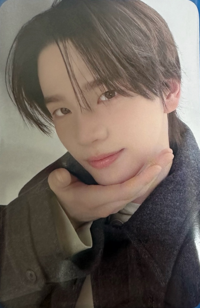 TWS Shinyu Photocard
