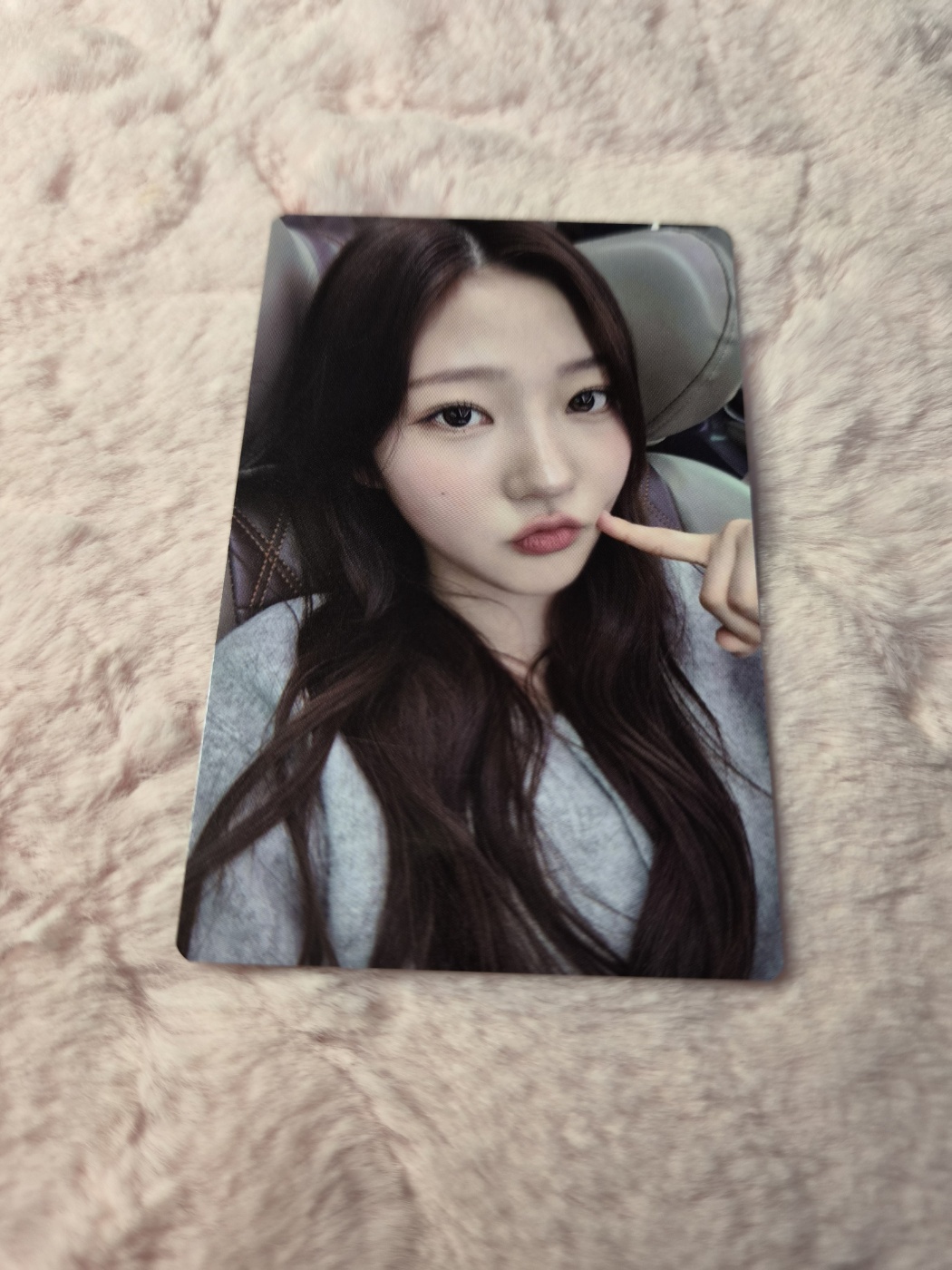Hearts2Hearts Stella Photocard