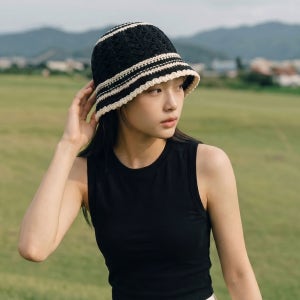 세인트스코트 가을 간절기 벙거지모자 스카시 니트 버킷햇 블랙