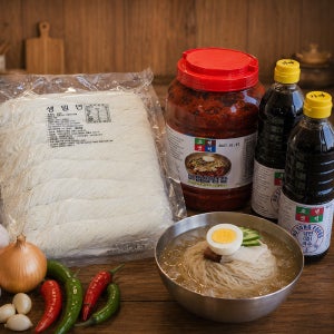 생밀면 밀면 출시 50개 밀면비빔장 5kg 가야육수원액 밀면육수원액 900그램 2개 20배농축