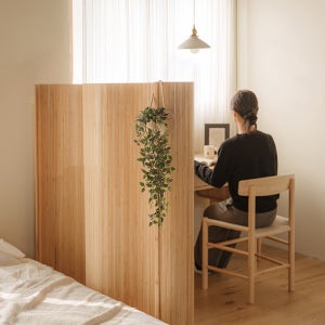 헤세 원목 룸 디바이더 롤러블 공간분리 가벽 파티션 2100x1500mm, 내추럴