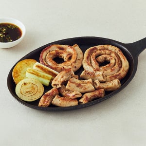 꿀맛나는세상 소곱창구이 (냉동) 소스포함 저녁메뉴 명동맛집 전골 초벌 300g, 3개