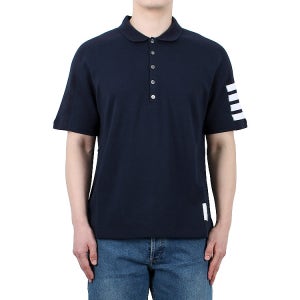 [톰브라운] 26SS 사선완장 스트라이프 PK 반팔티 (MJP192A 07323 415)