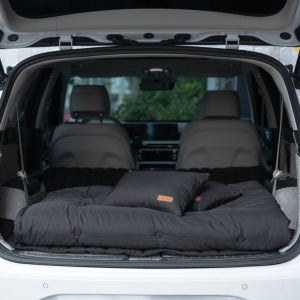 꼼지락 블랙에디션 외제차 차박용품 차박매트 캠핑이불 목쿠션 베개