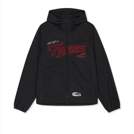 [마뗑킴] Matin Kim x LG Twins GRAFFITI WINDBREAKER IN BLACK