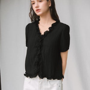 언에디트 Frill Detail Seersucker Puff Blouse