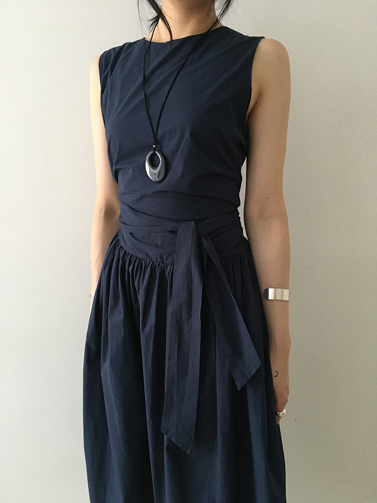 Odena Sleeveless Volume Dress 오데나 슬리브리스 볼륨 원피스
