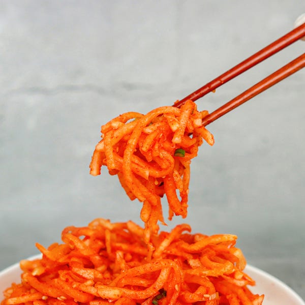 전라도청년 국산 무 아삭한 무생채 1kg 전라도 김치 무채김치 당일제조