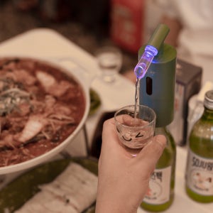 소주 디스펜서 자동 LED 혼술 기계