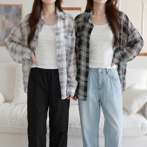 루엘릭 1+1 여성용 여름 자외선차단 쿨링 오버핏 긴팔 체크 남방 여자셔츠