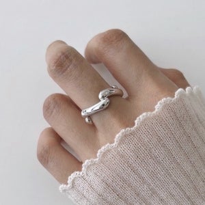 [아뉴] 925silver 볼드 웨이브 바 사선 레이어 오픈링 실버반지